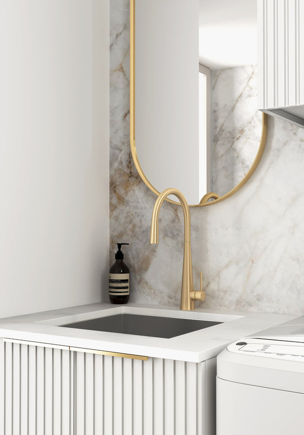 Wall and Base Cabinets Kit 650 Noosa White with Top