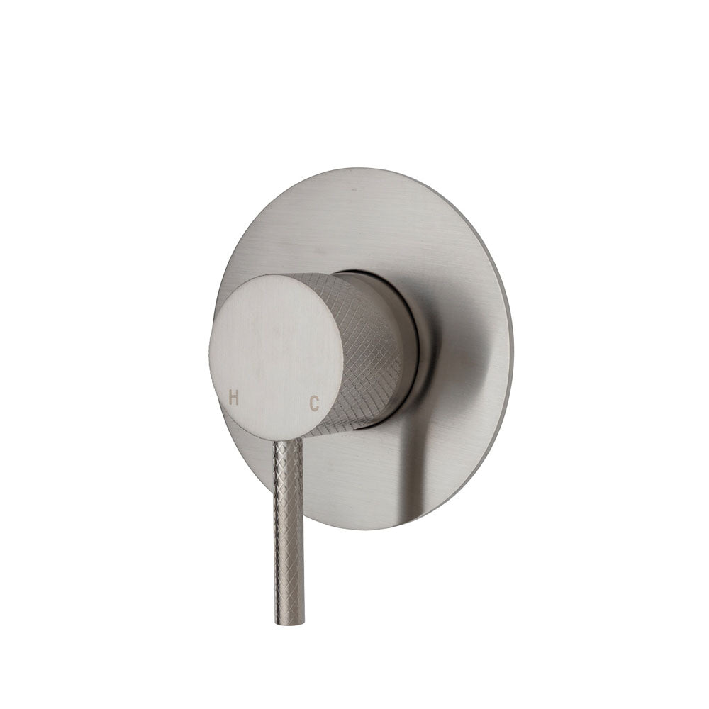 AXLE Wall Mixer with Large Round Plate