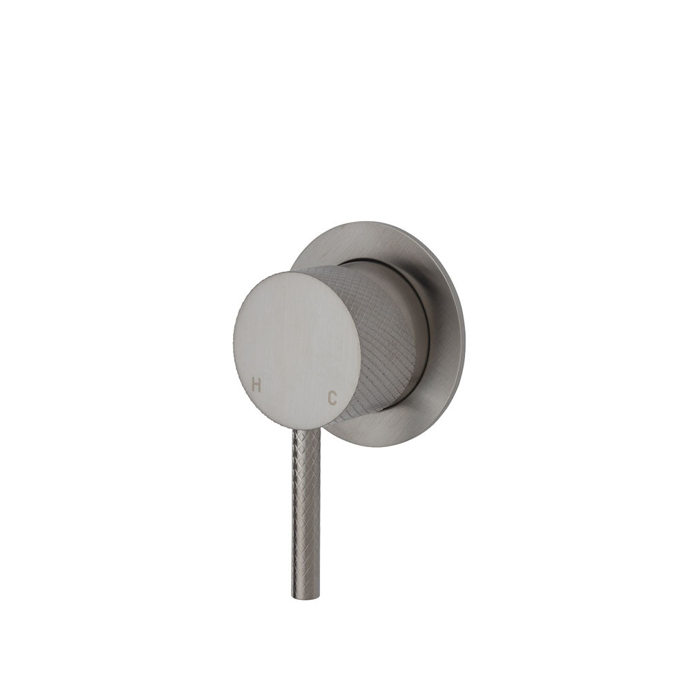 AXLE Wall Mixer with Small Round Plate