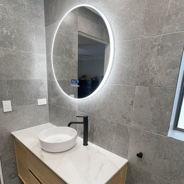 BRONTE LED Mirror 800mm Speake